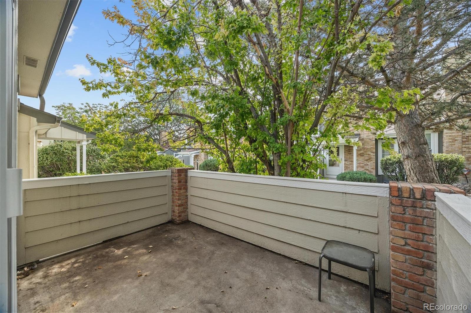 MLS Image #12 for 927 s evanston circle,aurora, Colorado