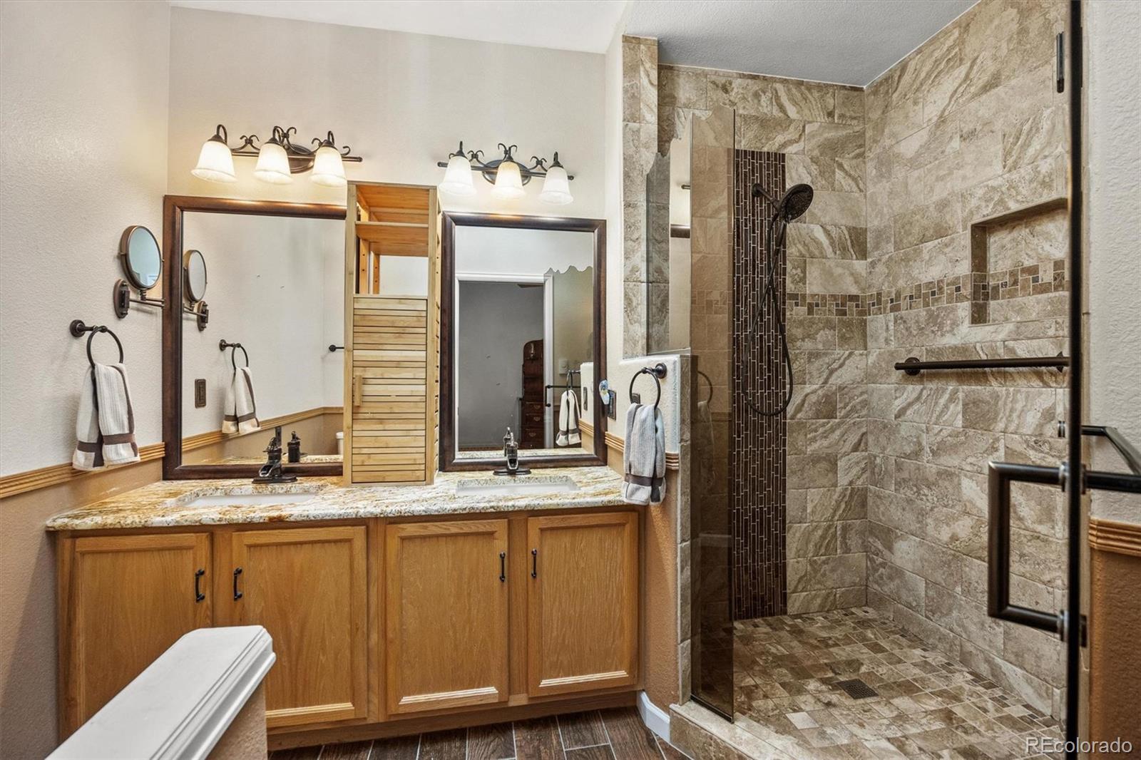 MLS Image #17 for 927 s evanston circle,aurora, Colorado