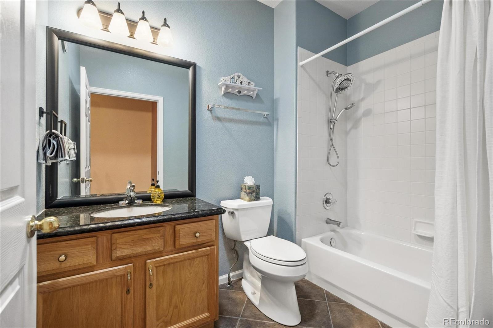 MLS Image #22 for 927 s evanston circle,aurora, Colorado