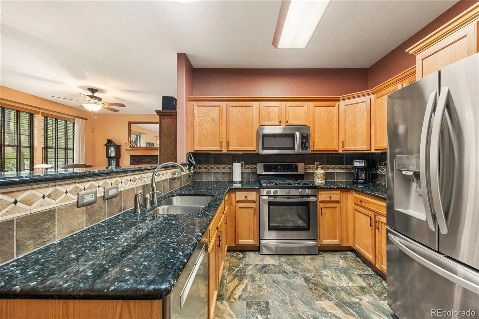 MLS Image #8 for 927 s evanston circle,aurora, Colorado