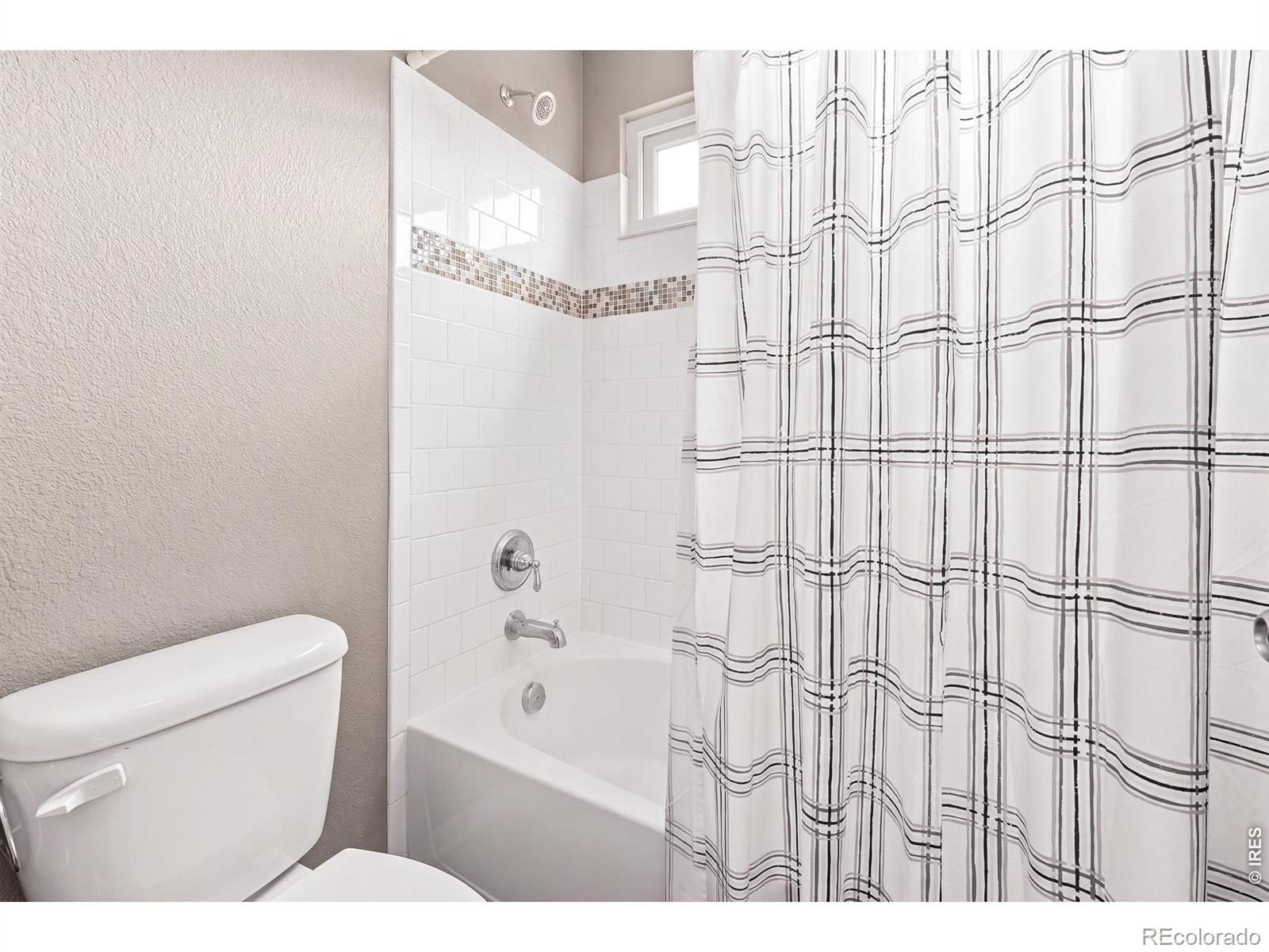MLS Image #36 for 2774  blue acona way,johnstown, Colorado