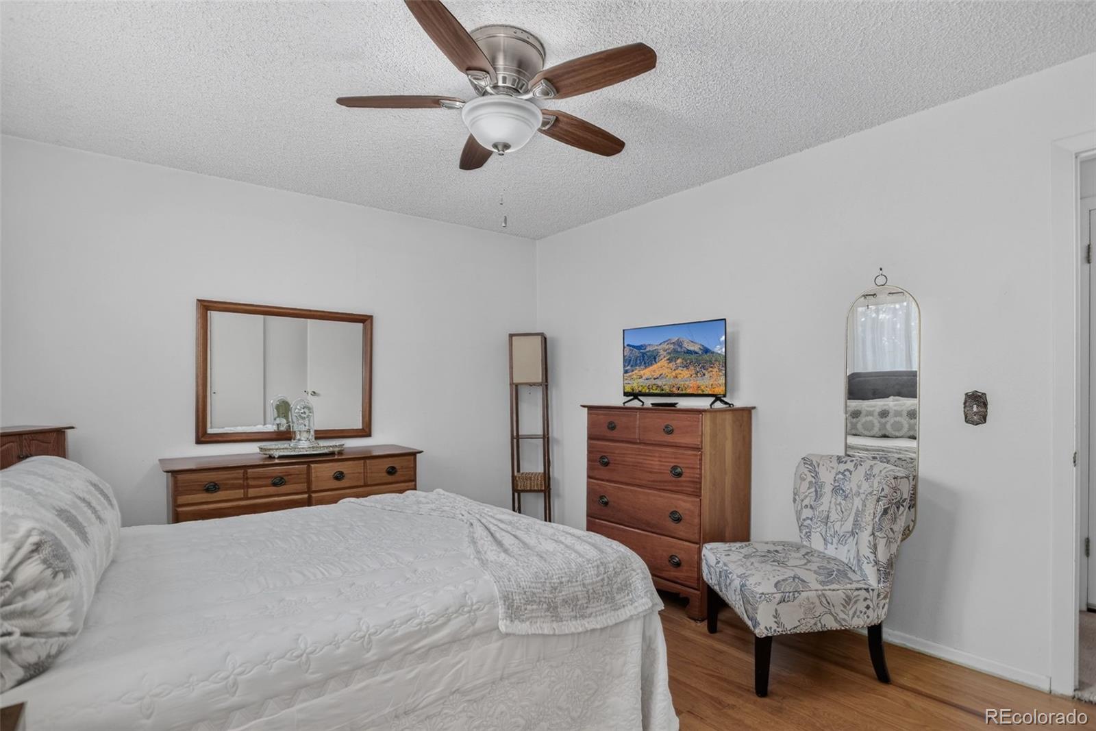 MLS Image #16 for 2743 s saulsbury street,denver, Colorado