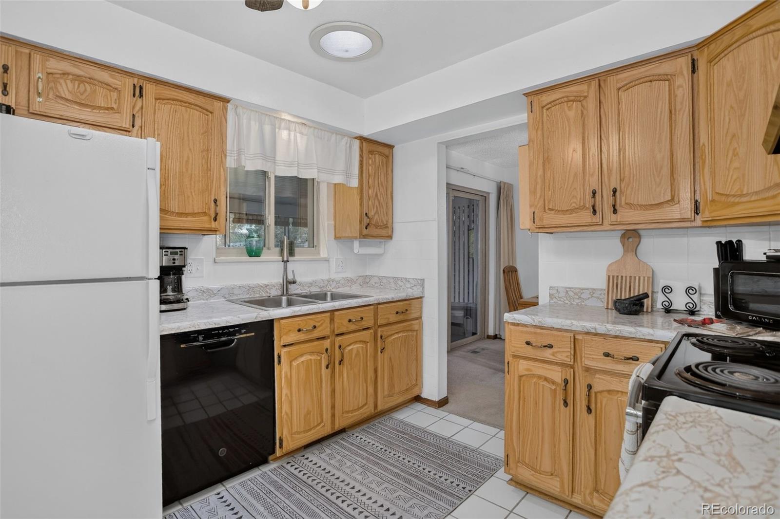MLS Image #7 for 2743 s saulsbury street,denver, Colorado