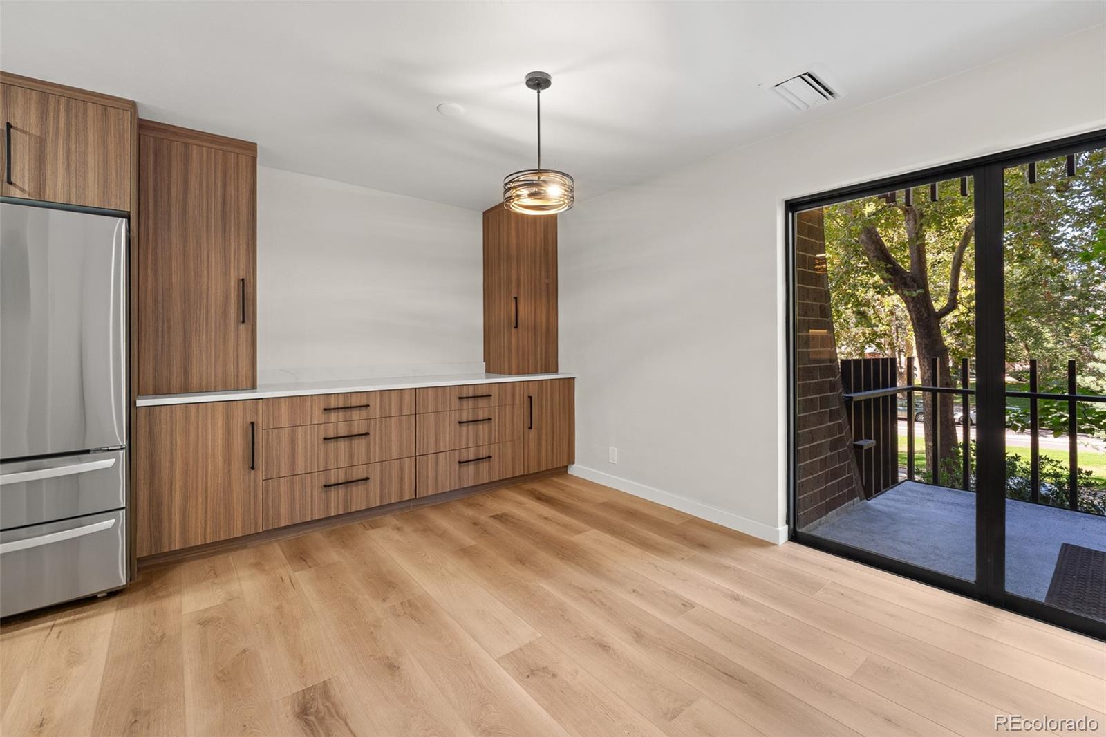MLS Image #13 for 460 s marion parkway 254,denver, Colorado