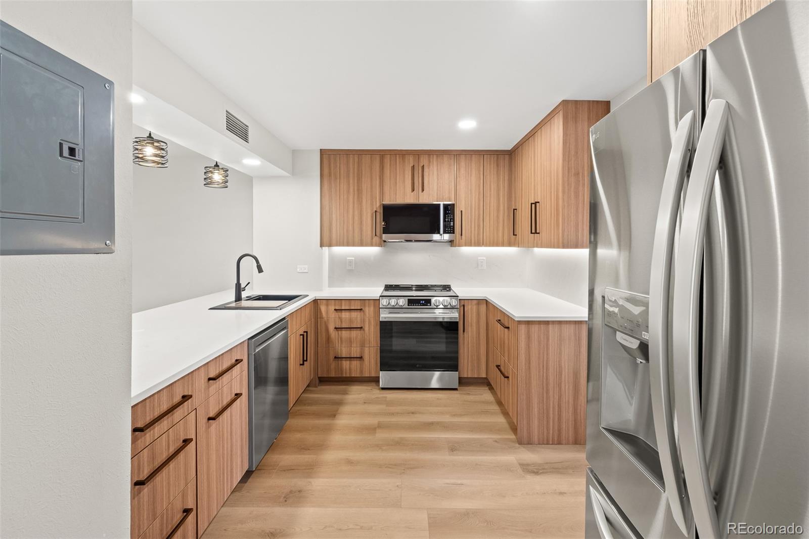 MLS Image #21 for 460 s marion parkway 254,denver, Colorado