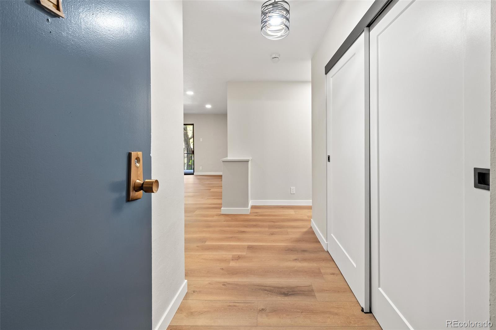 MLS Image #4 for 460 s marion parkway 254,denver, Colorado