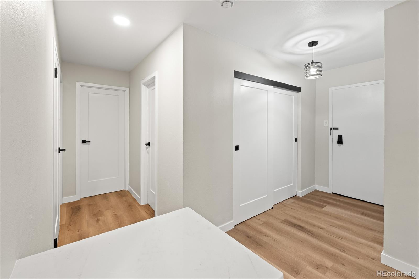 MLS Image #5 for 460 s marion parkway 254,denver, Colorado