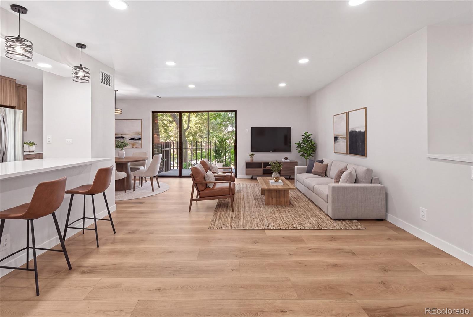 MLS Image #9 for 460 s marion parkway 254,denver, Colorado