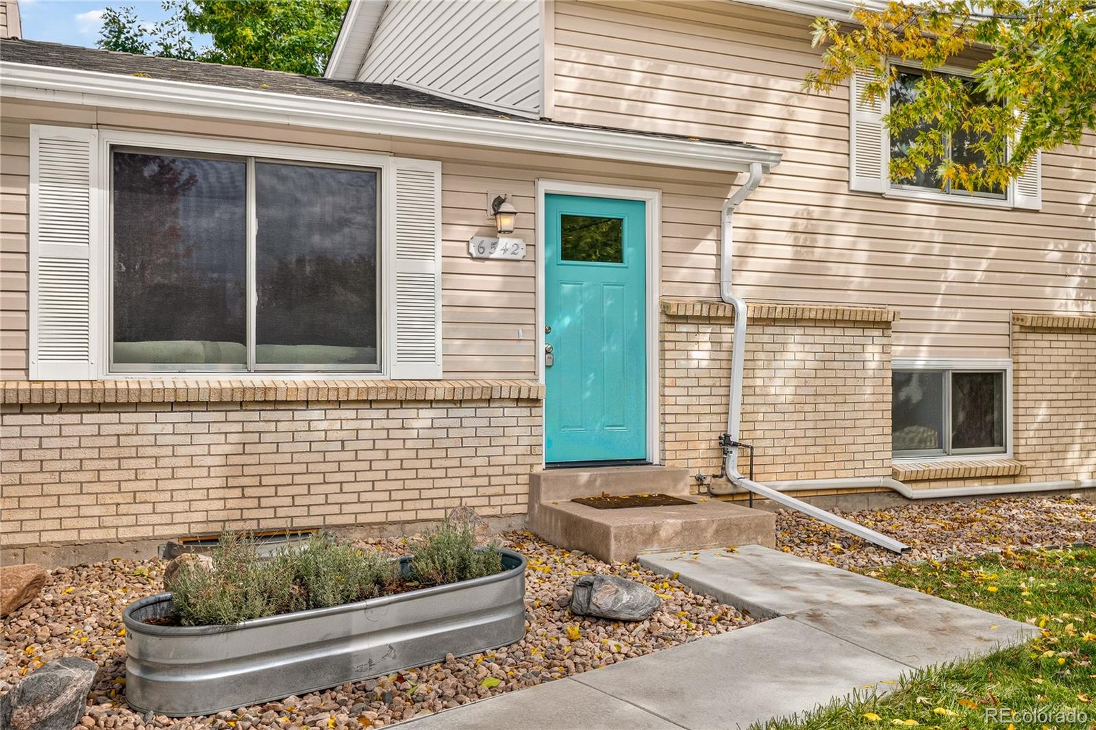 MLS Image #1 for 6542 s field way,littleton, Colorado