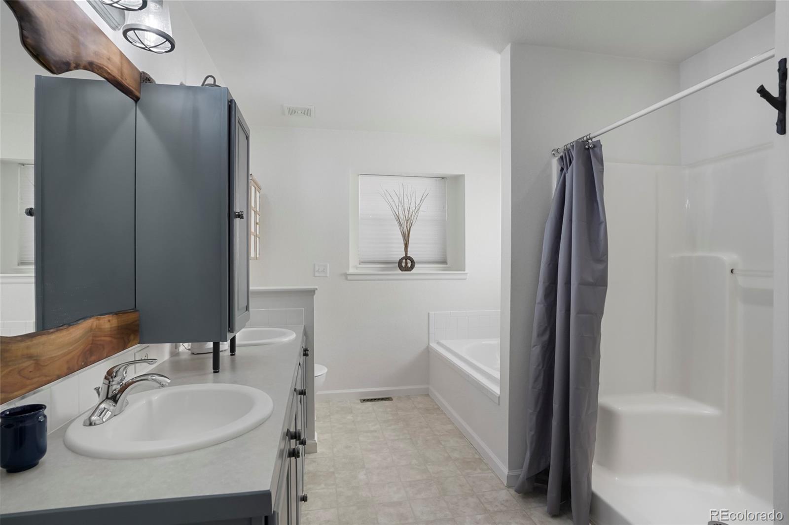 MLS Image #12 for 1132  101st avenue court,greeley, Colorado