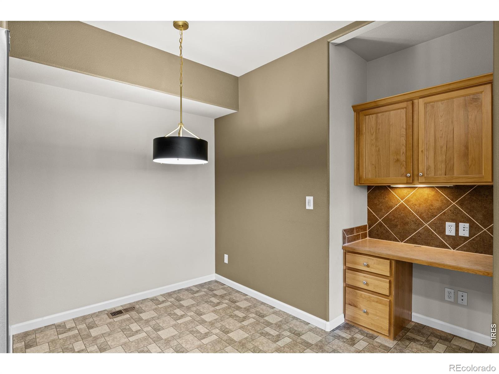 MLS Image #13 for 2176  cape hatteras drive,windsor, Colorado