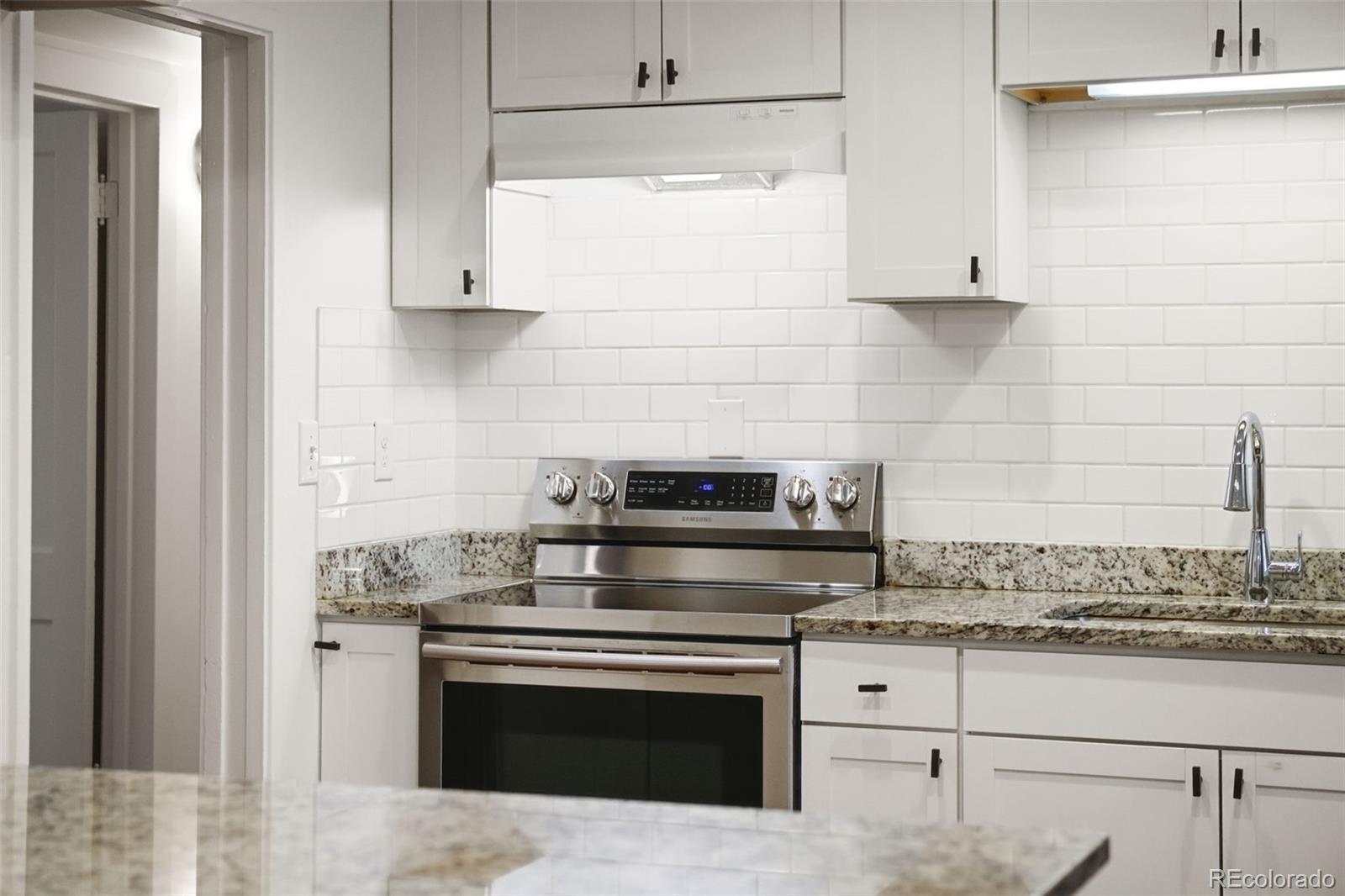 MLS Image #11 for 1093  scranton street,aurora, Colorado