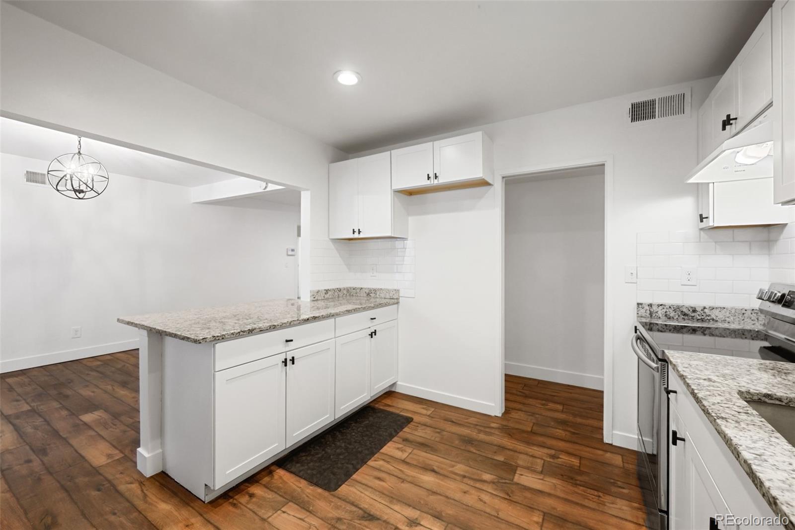 MLS Image #13 for 1093  scranton street,aurora, Colorado