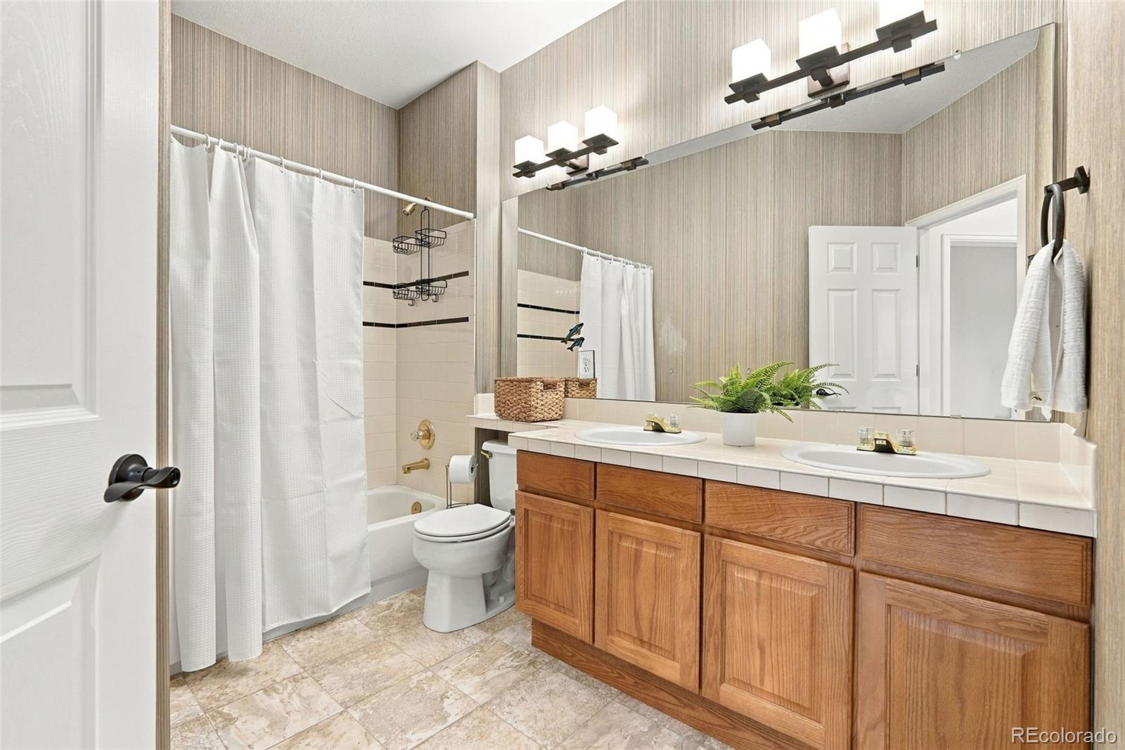 MLS Image #28 for 7325 e cedar place,denver, Colorado