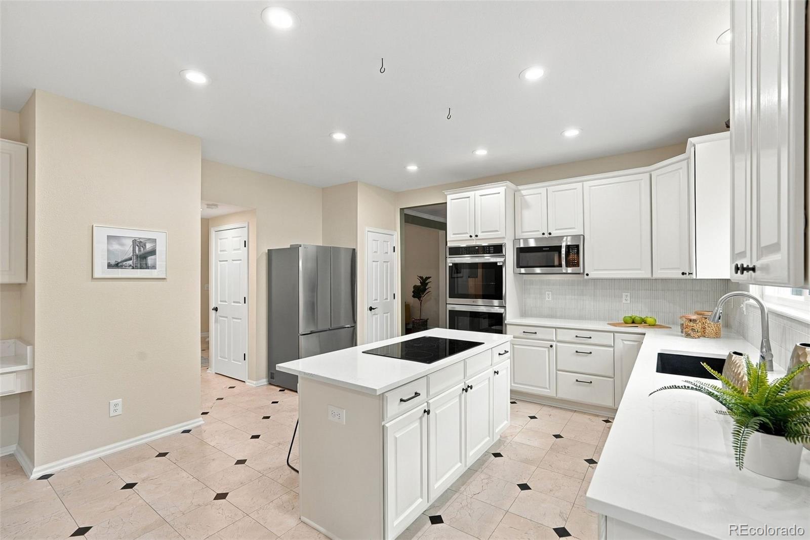 MLS Image #3 for 7325 e cedar place,denver, Colorado