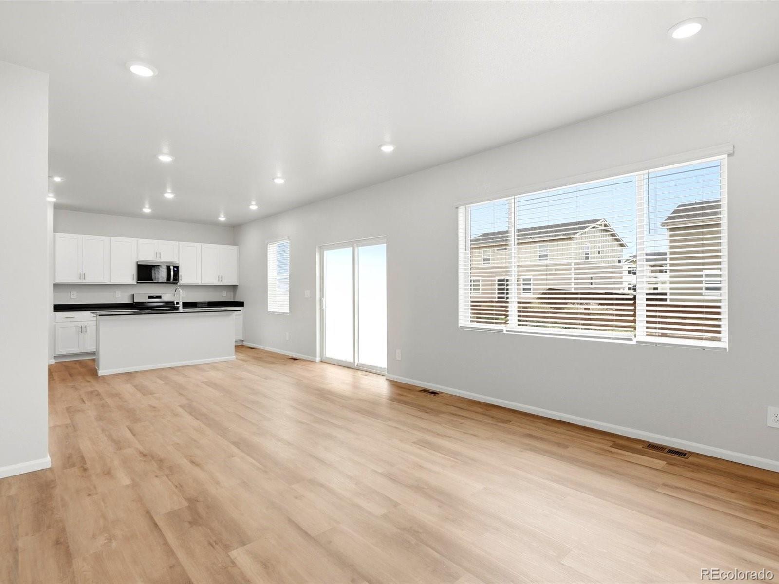 MLS Image #10 for 4644  sugarcane street,johnstown, Colorado
