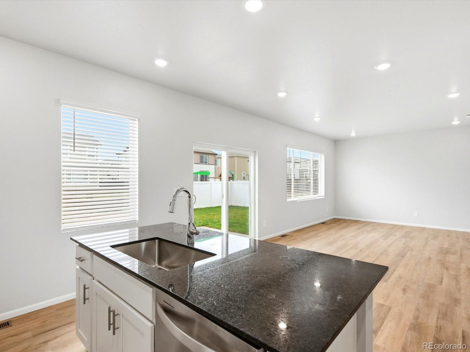 MLS Image #6 for 4644  sugarcane street,johnstown, Colorado