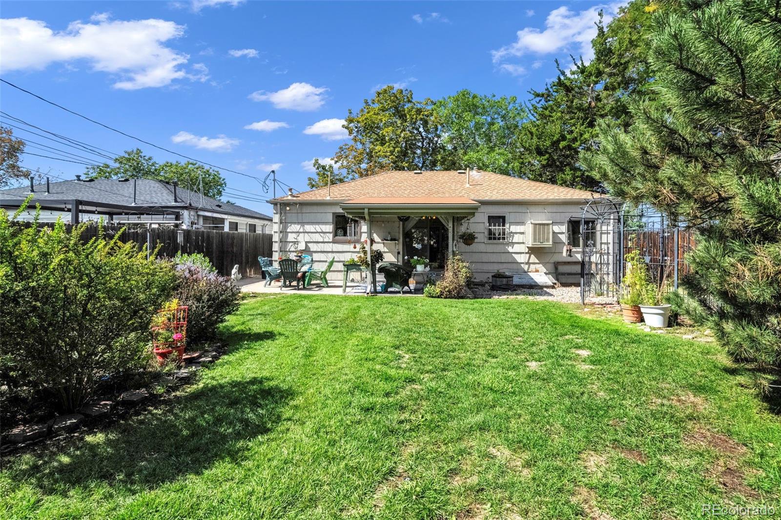 MLS Image #24 for 1550 s ash street,denver, Colorado
