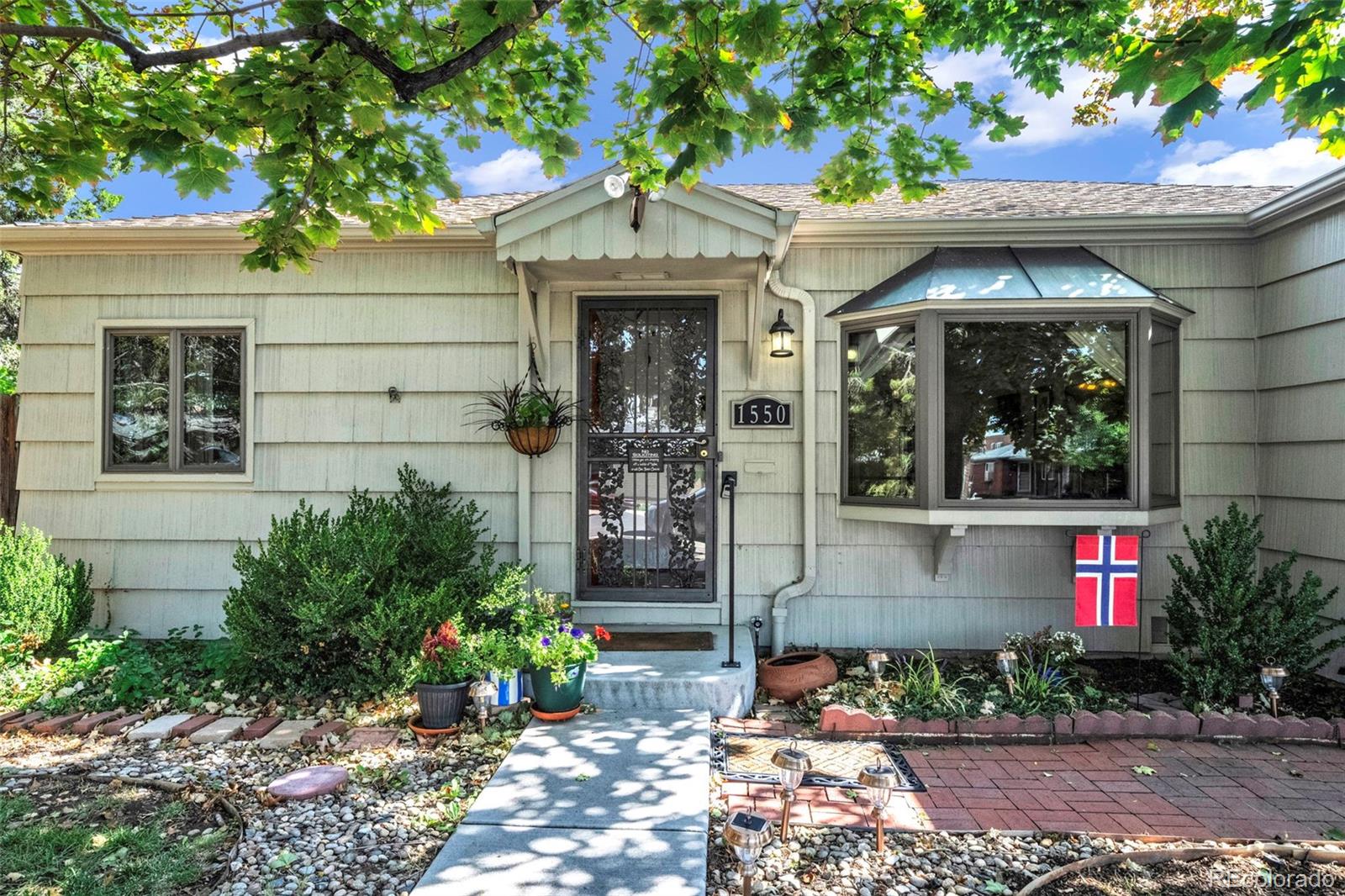 MLS Image #3 for 1550 s ash street,denver, Colorado