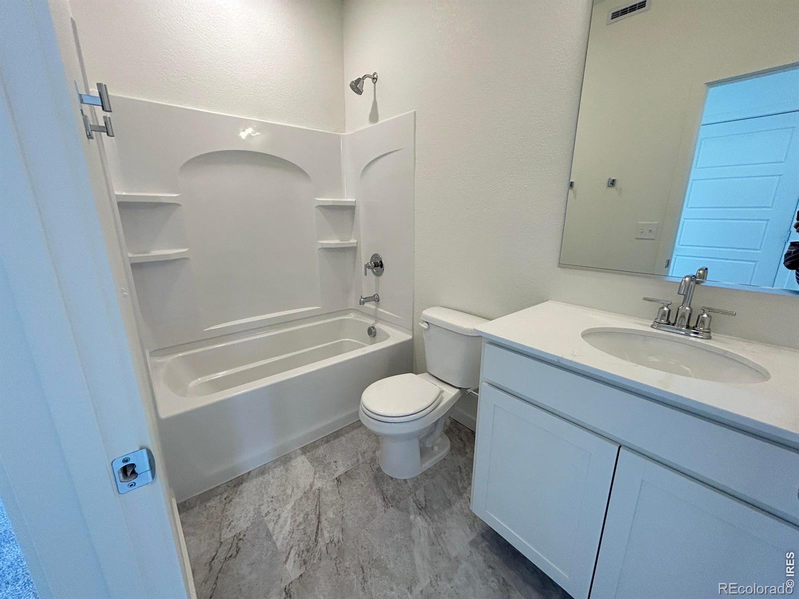 MLS Image #3 for 3924  lake clark street,evans, Colorado