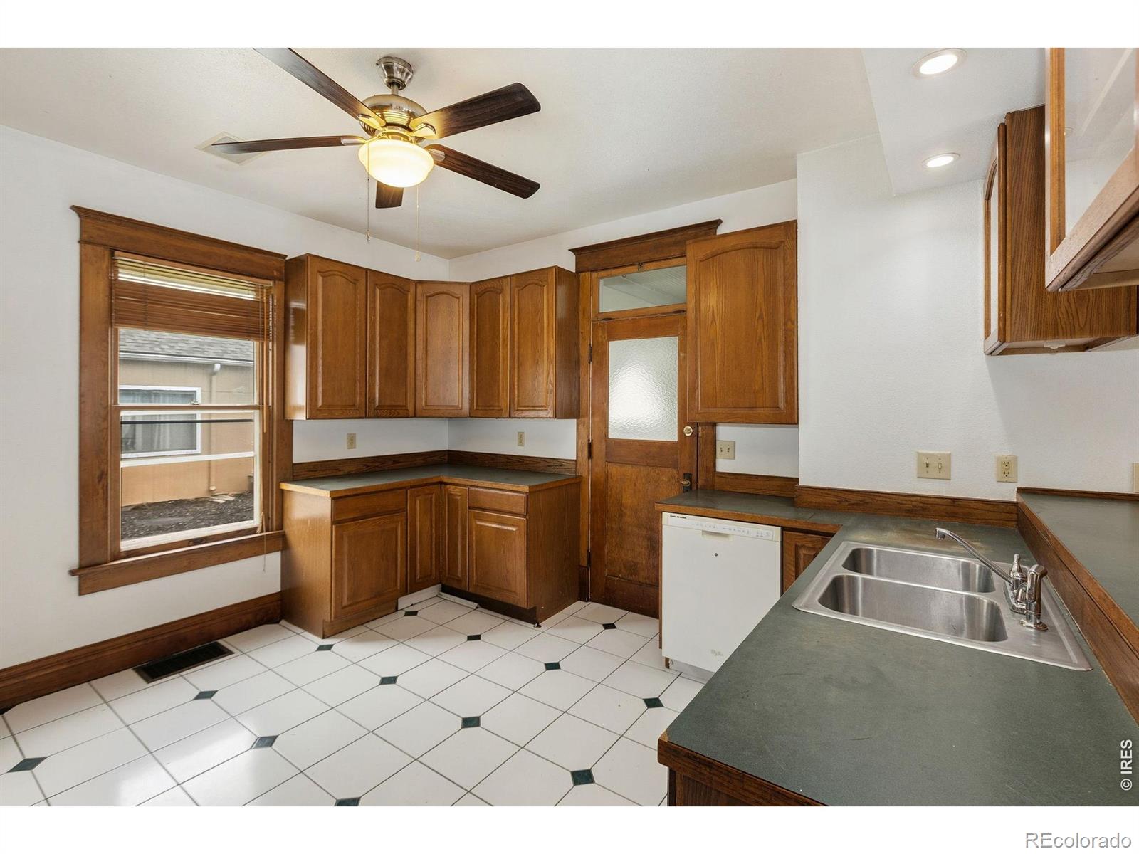 MLS Image #12 for 1520  12th avenue,greeley, Colorado