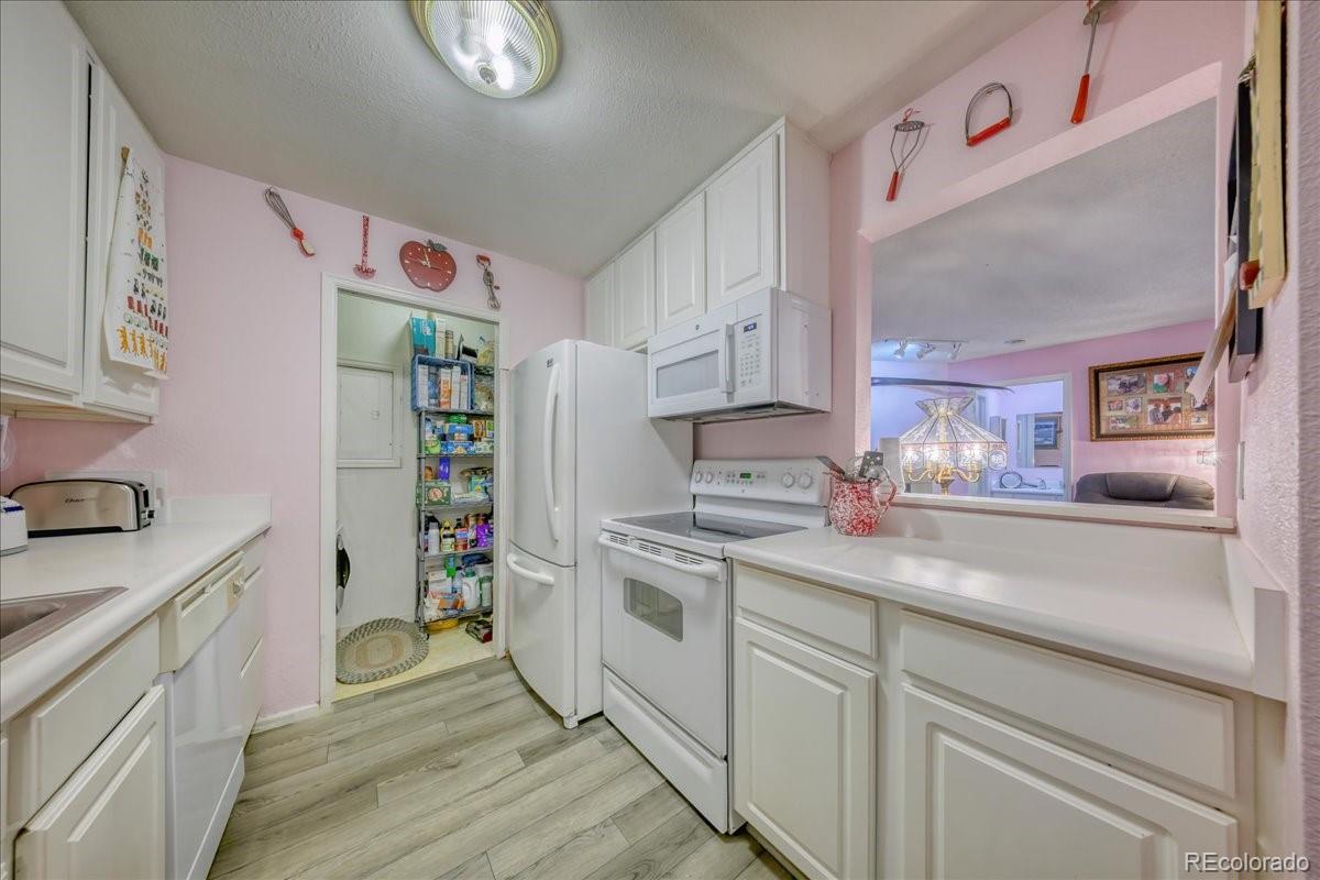 MLS Image #7 for 7132 s bryant street 211,littleton, Colorado