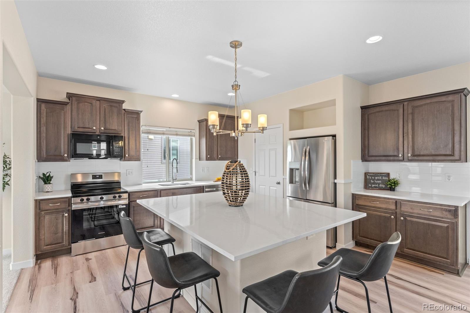 MLS Image #14 for 20054 e 48th drive,denver, Colorado