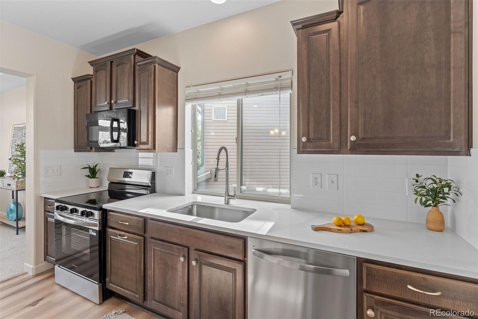 MLS Image #17 for 20054 e 48th drive,denver, Colorado