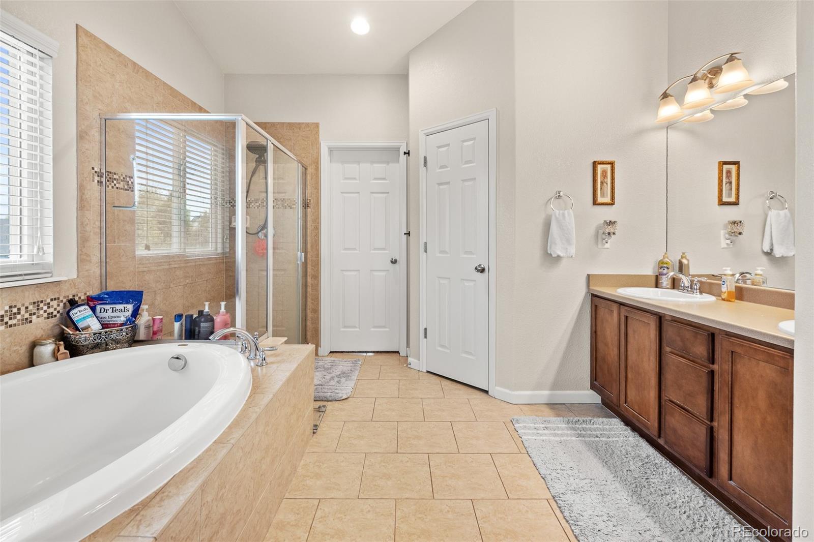 MLS Image #38 for 2774  blue acona way,johnstown, Colorado