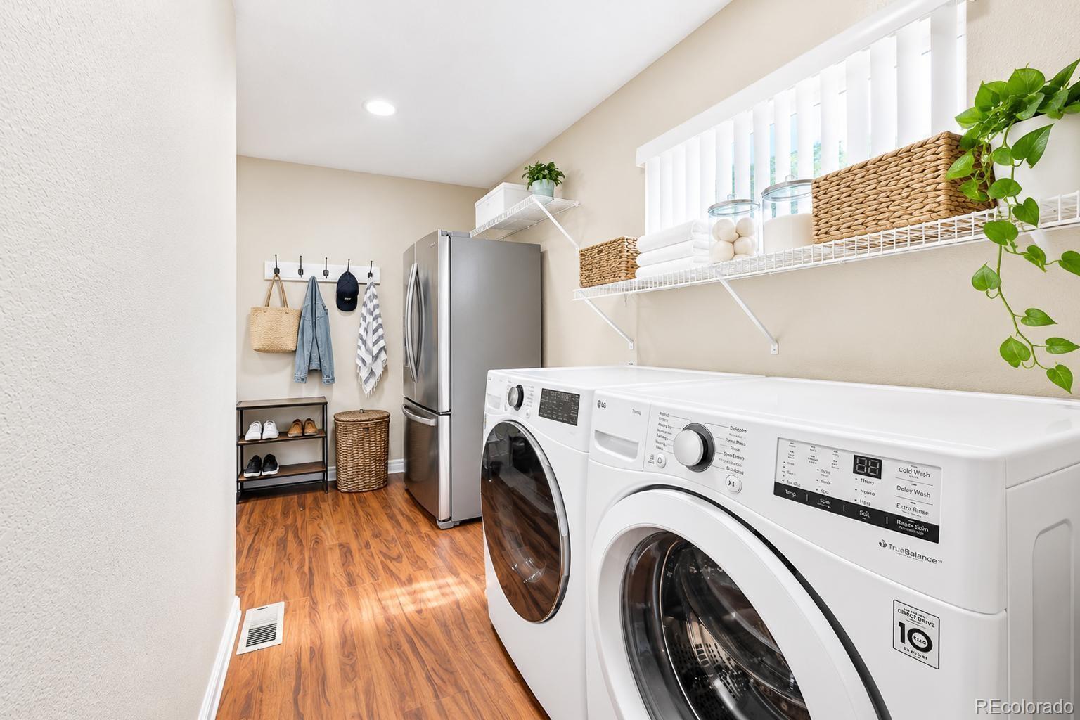 MLS Image #12 for 20473 e 40th place,denver, Colorado
