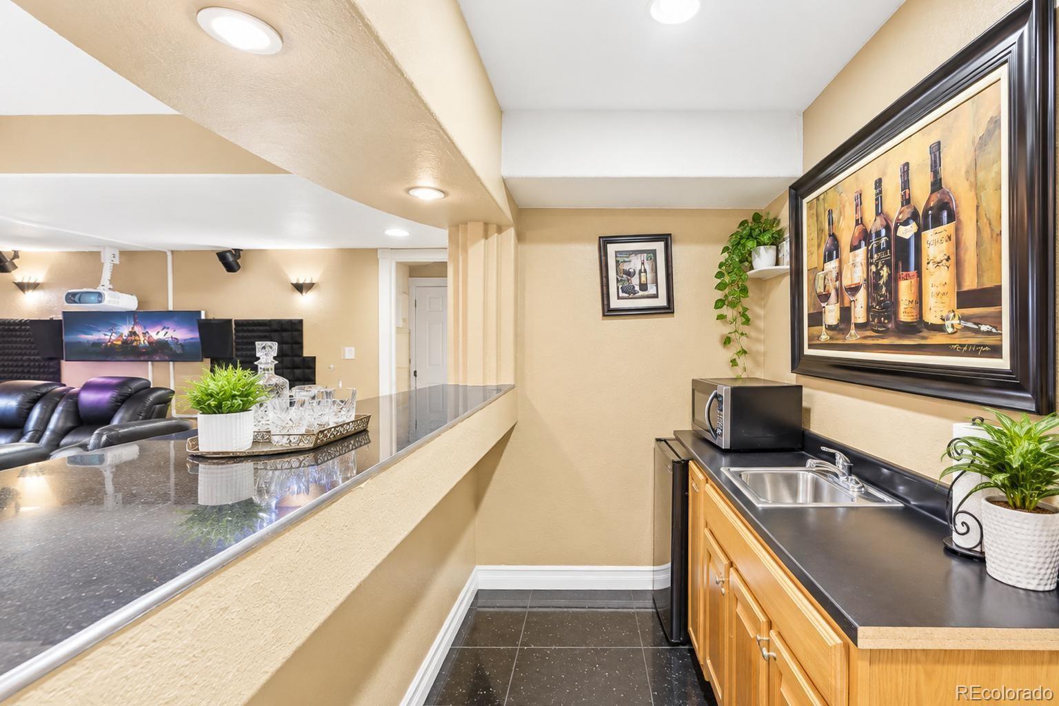 MLS Image #24 for 20473 e 40th place,denver, Colorado