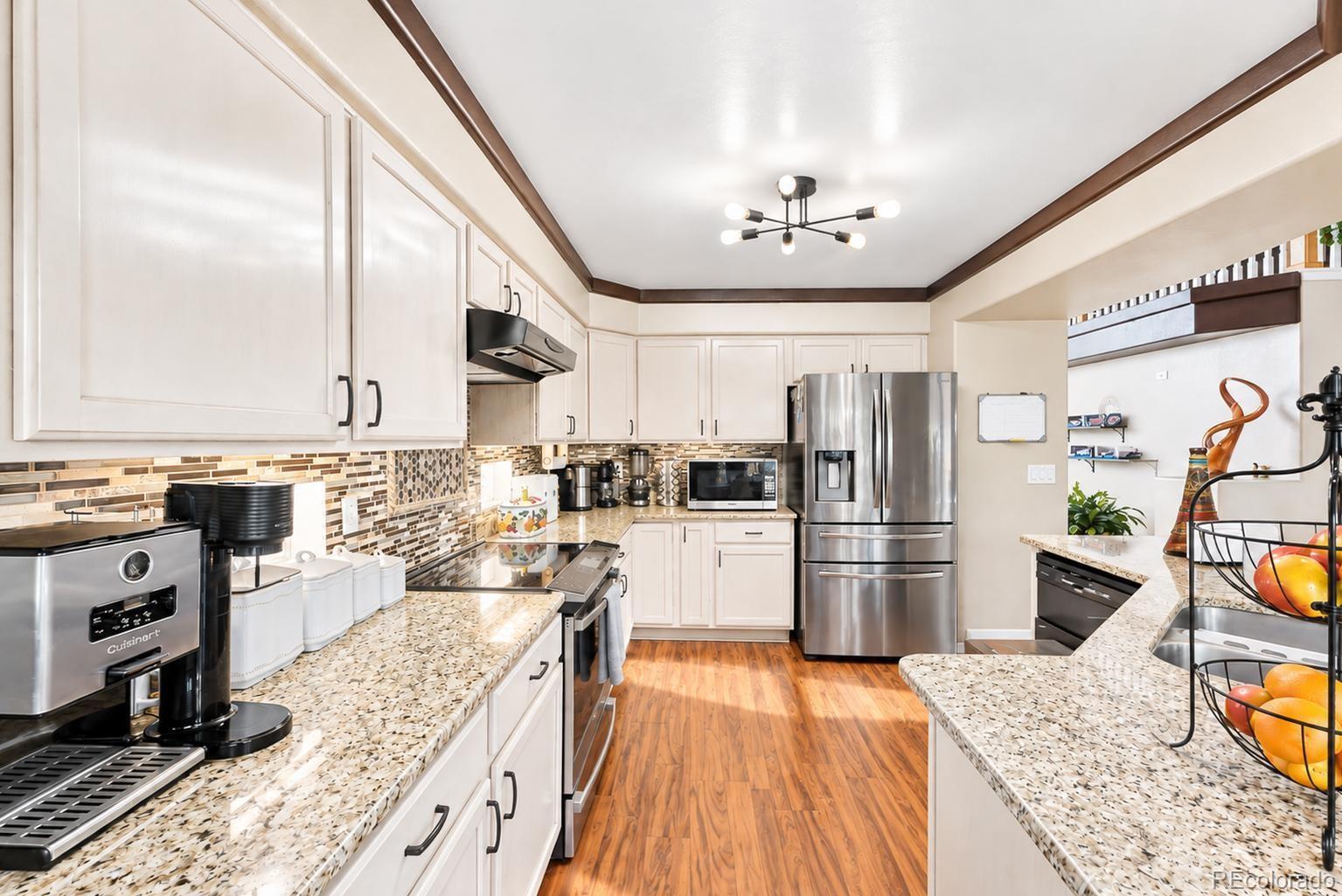 MLS Image #8 for 20473 e 40th place,denver, Colorado