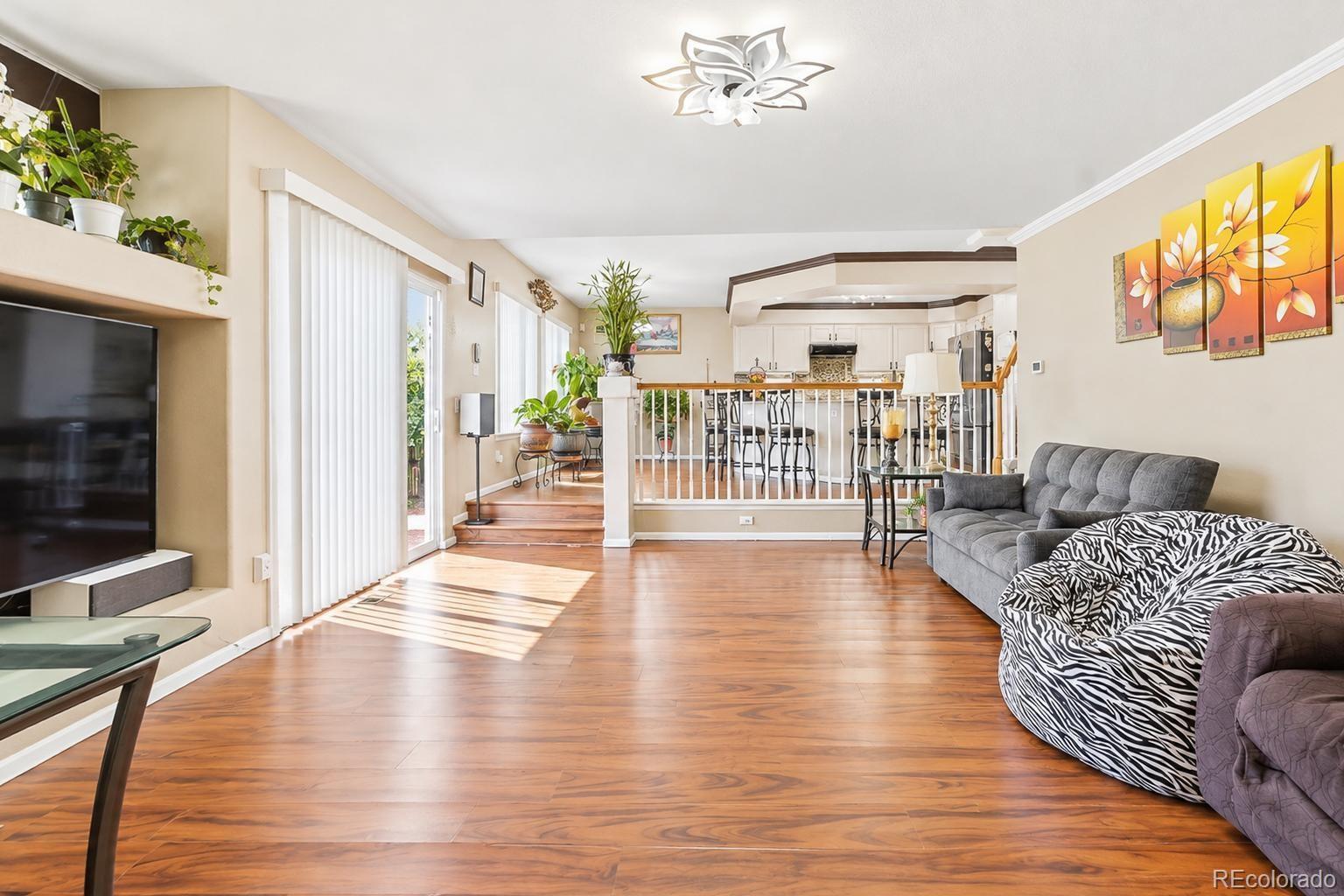 MLS Image #9 for 20473 e 40th place,denver, Colorado