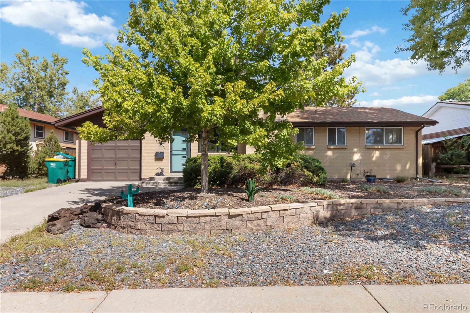 MLS Image #1 for 1164 s oakland street,aurora, Colorado