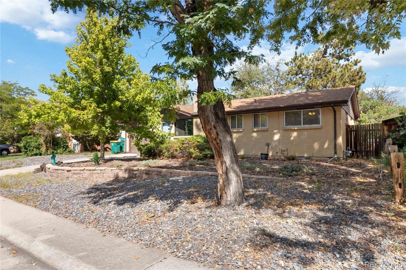 MLS Image #2 for 1164 s oakland street,aurora, Colorado