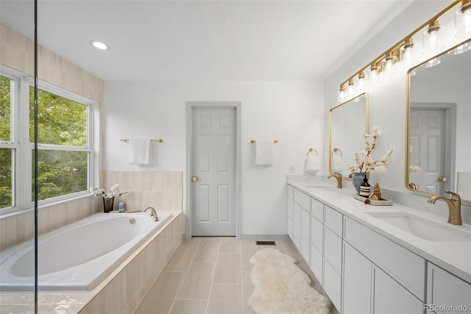 MLS Image #19 for 869  shadowstone drive,highlands ranch, Colorado