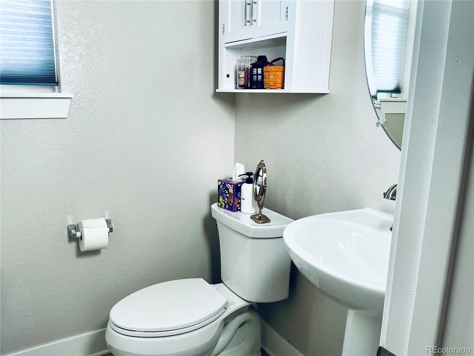 MLS Image #11 for 10350 e 57th place,denver, Colorado