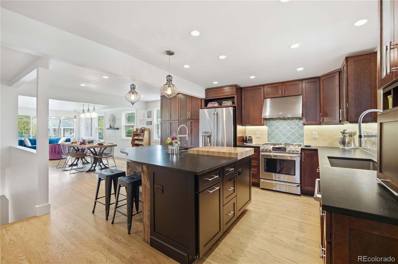 MLS Image #18 for 4655 s pearl street,englewood, Colorado