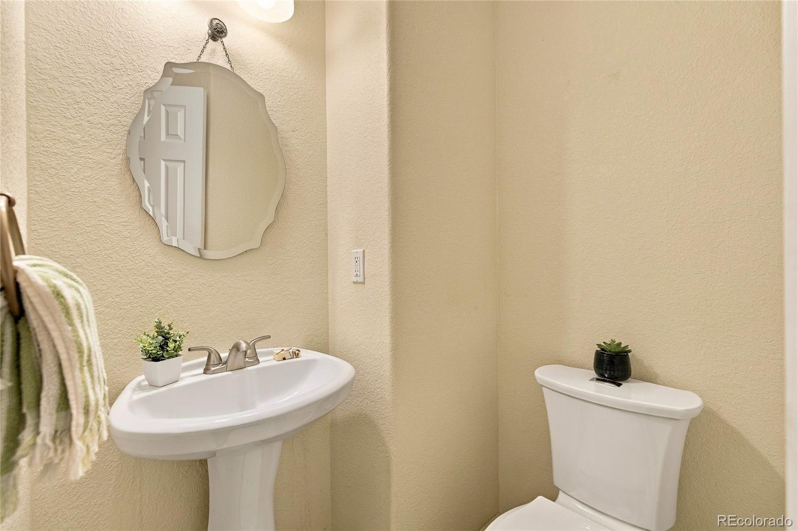 MLS Image #7 for 9118 w 50th lane,arvada, Colorado