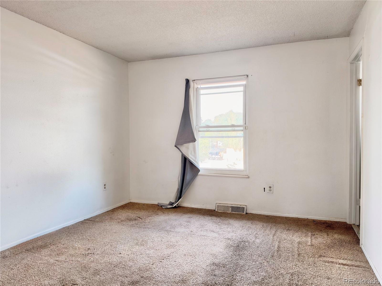 MLS Image #7 for 1996 s olathe street,aurora, Colorado