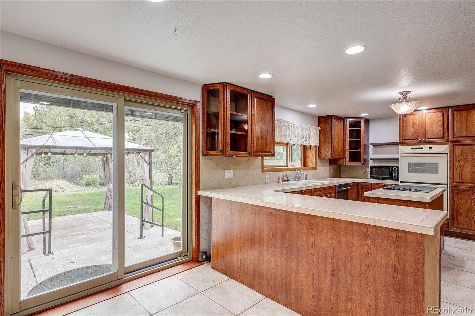 MLS Image #3 for 5840 s julian street,littleton, Colorado