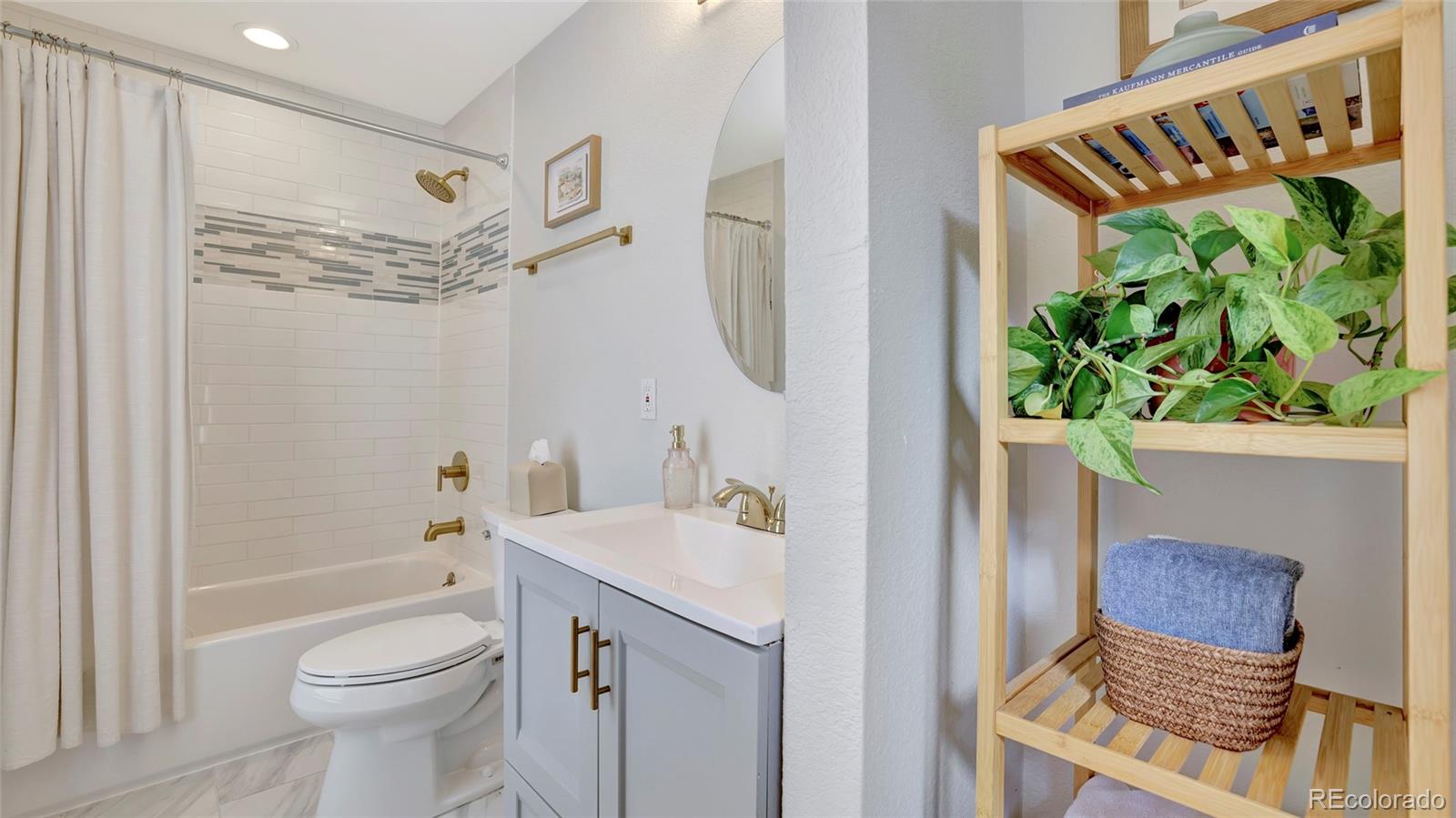 MLS Image #13 for 2549  glenarm place,denver, Colorado