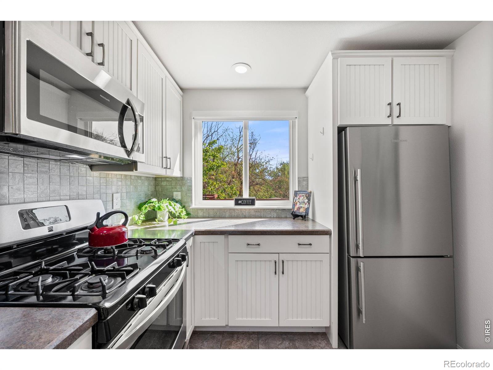 MLS Image #11 for 155 w cedar way,louisville, Colorado