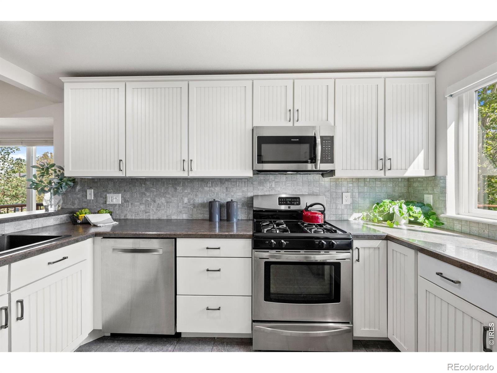 MLS Image #13 for 155 w cedar way,louisville, Colorado