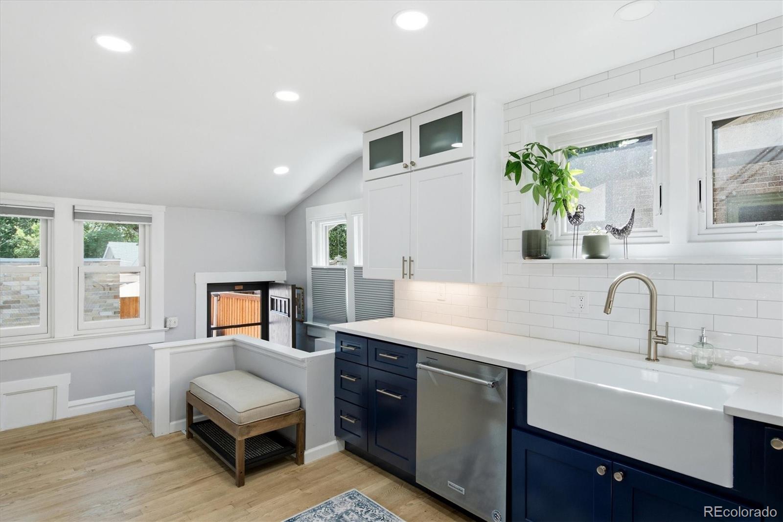 MLS Image #13 for 968  madison street,denver, Colorado