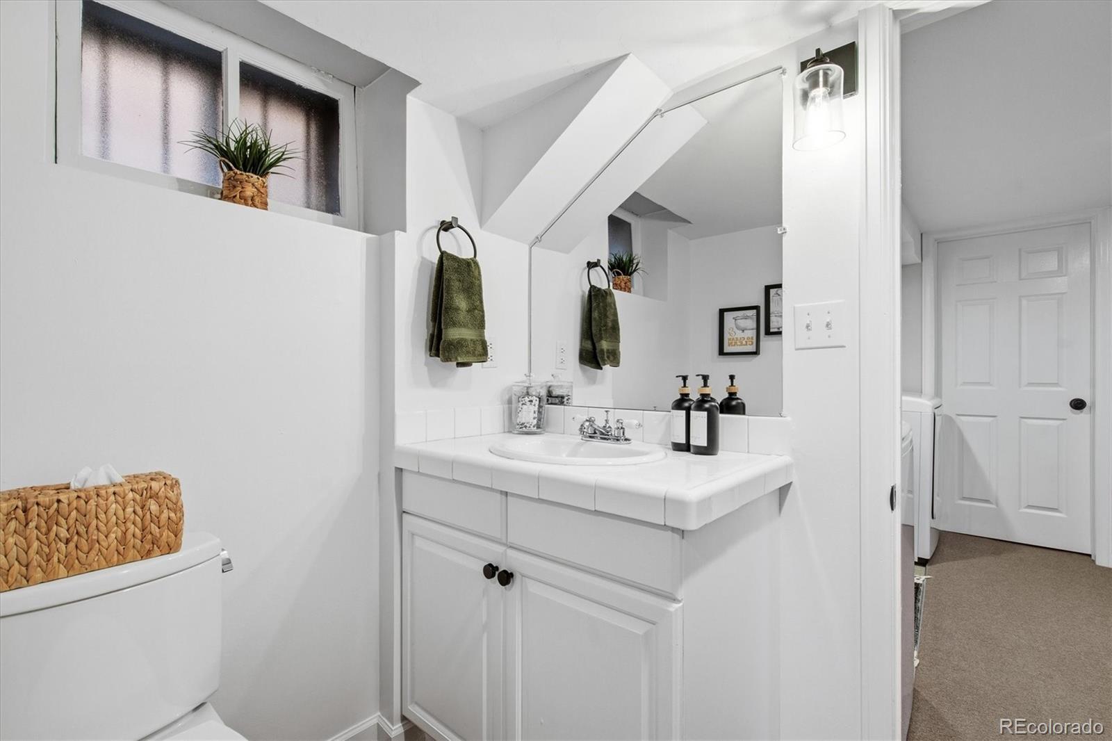 MLS Image #34 for 968  madison street,denver, Colorado