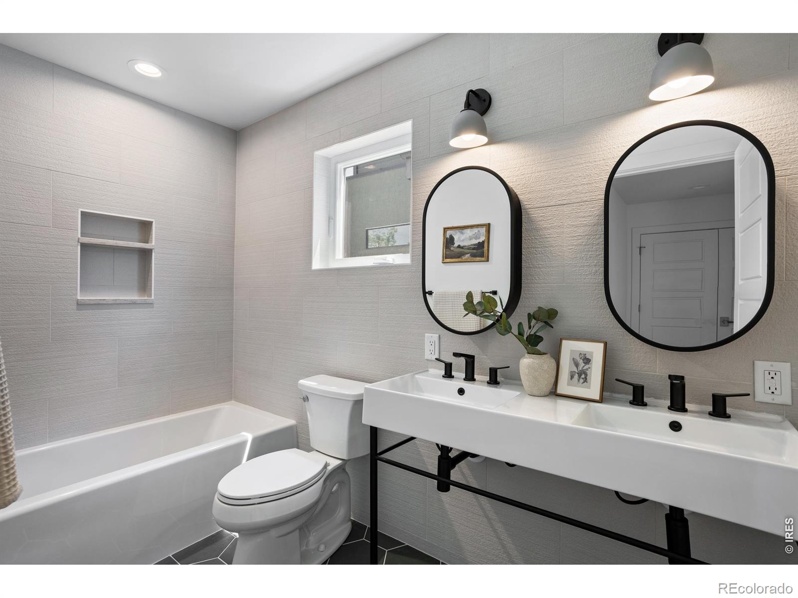 MLS Image #20 for 2160 s grant street,denver, Colorado
