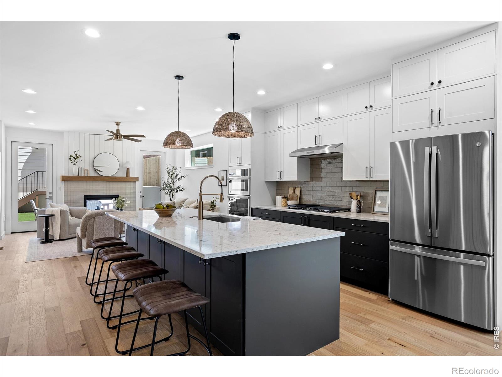 MLS Image #6 for 2160 s grant street,denver, Colorado