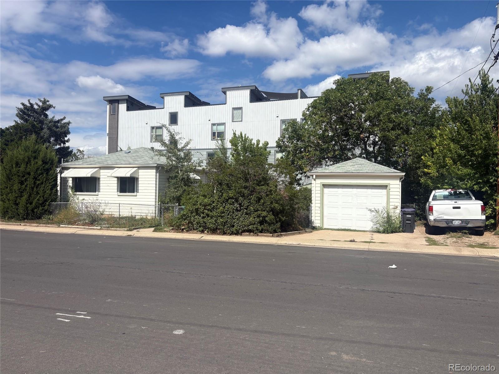 MLS Image #4 for 2196 s birch street,denver, Colorado
