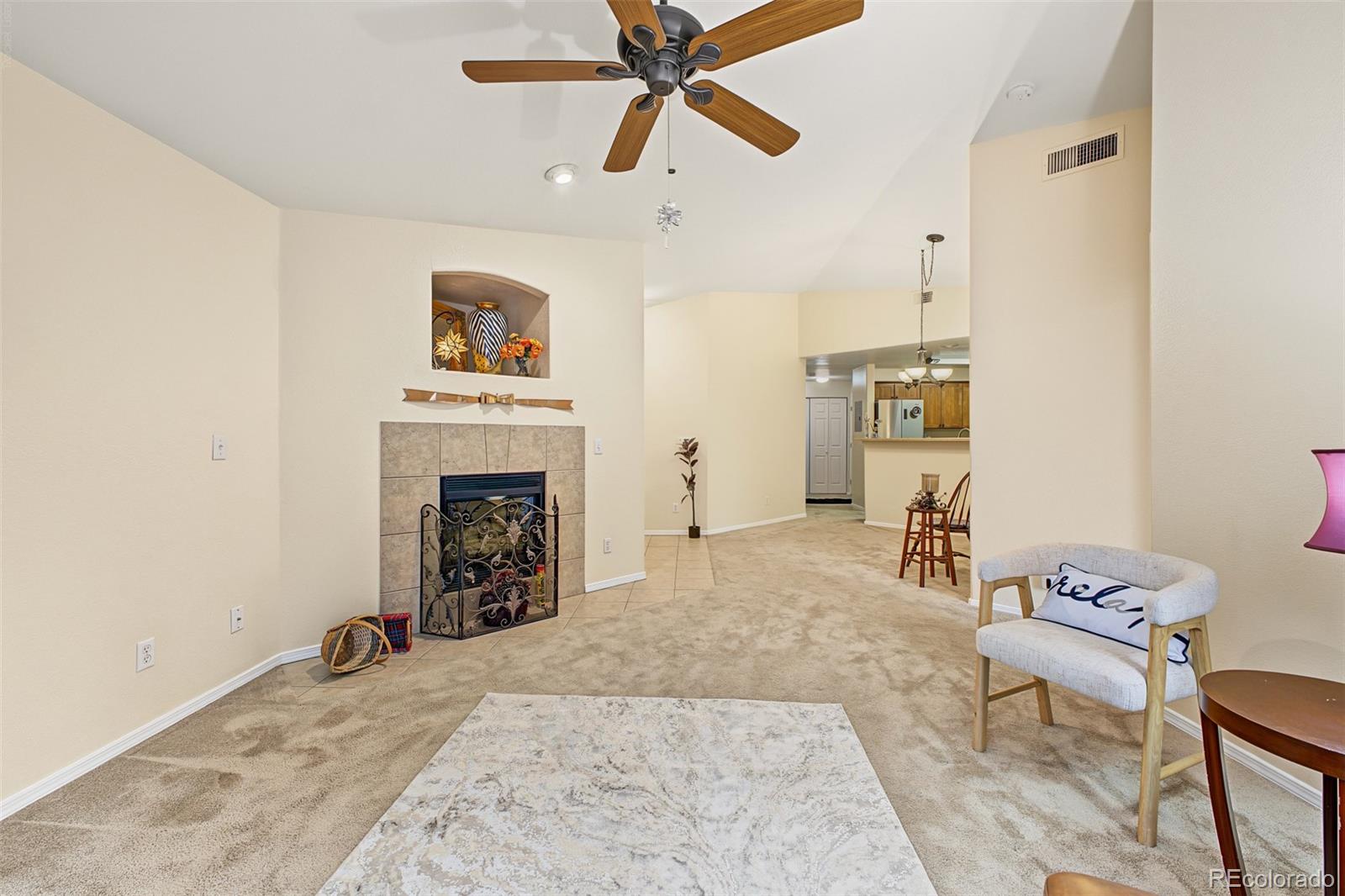 MLS Image #11 for 8777 e dry creek road 1422,centennial, Colorado